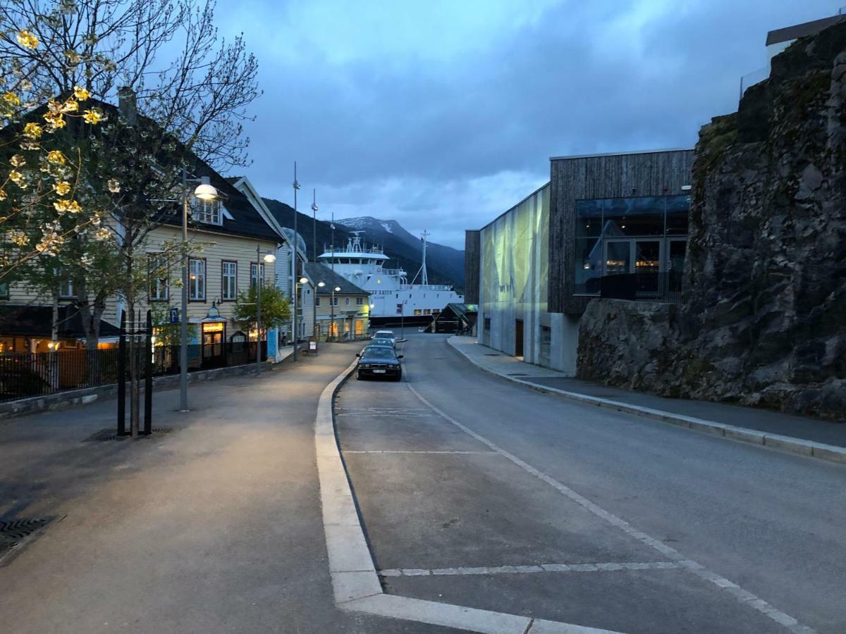Balestrand Fjordapartments المظهر الخارجي الصورة