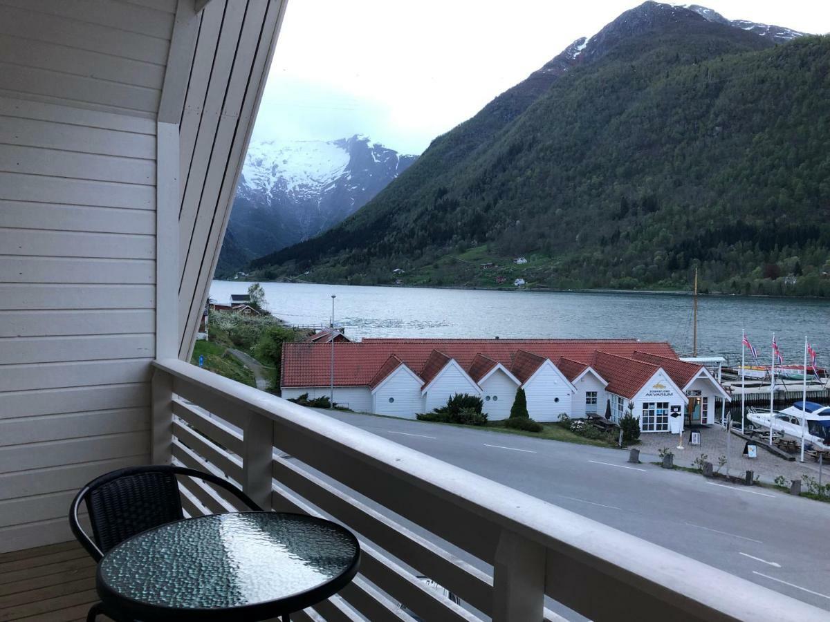 Balestrand Fjordapartments المظهر الخارجي الصورة