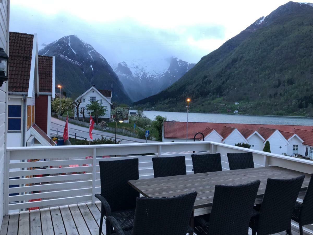 Balestrand Fjordapartments المظهر الخارجي الصورة